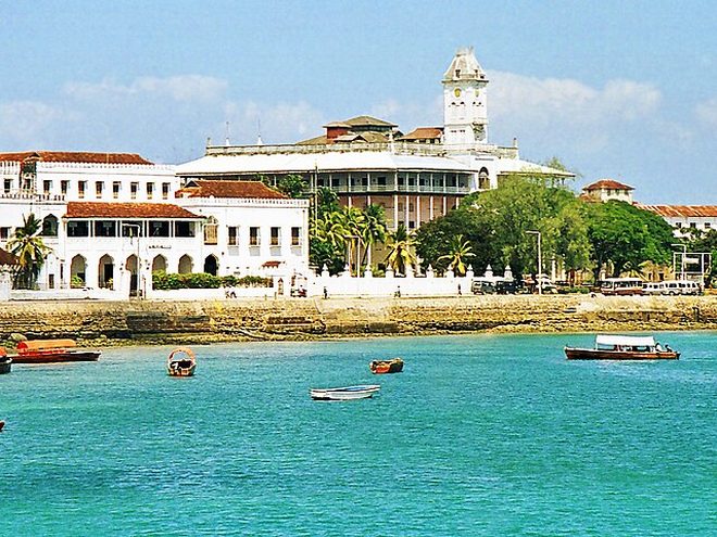 Stone Town et la Maison des Merveilles, vues du port