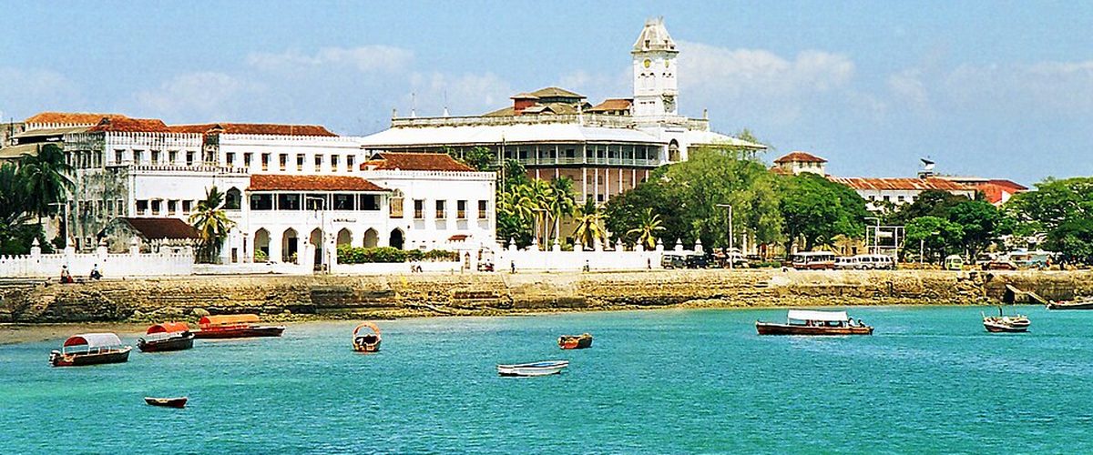 Stone Town et la Maison des Merveilles, vues du port